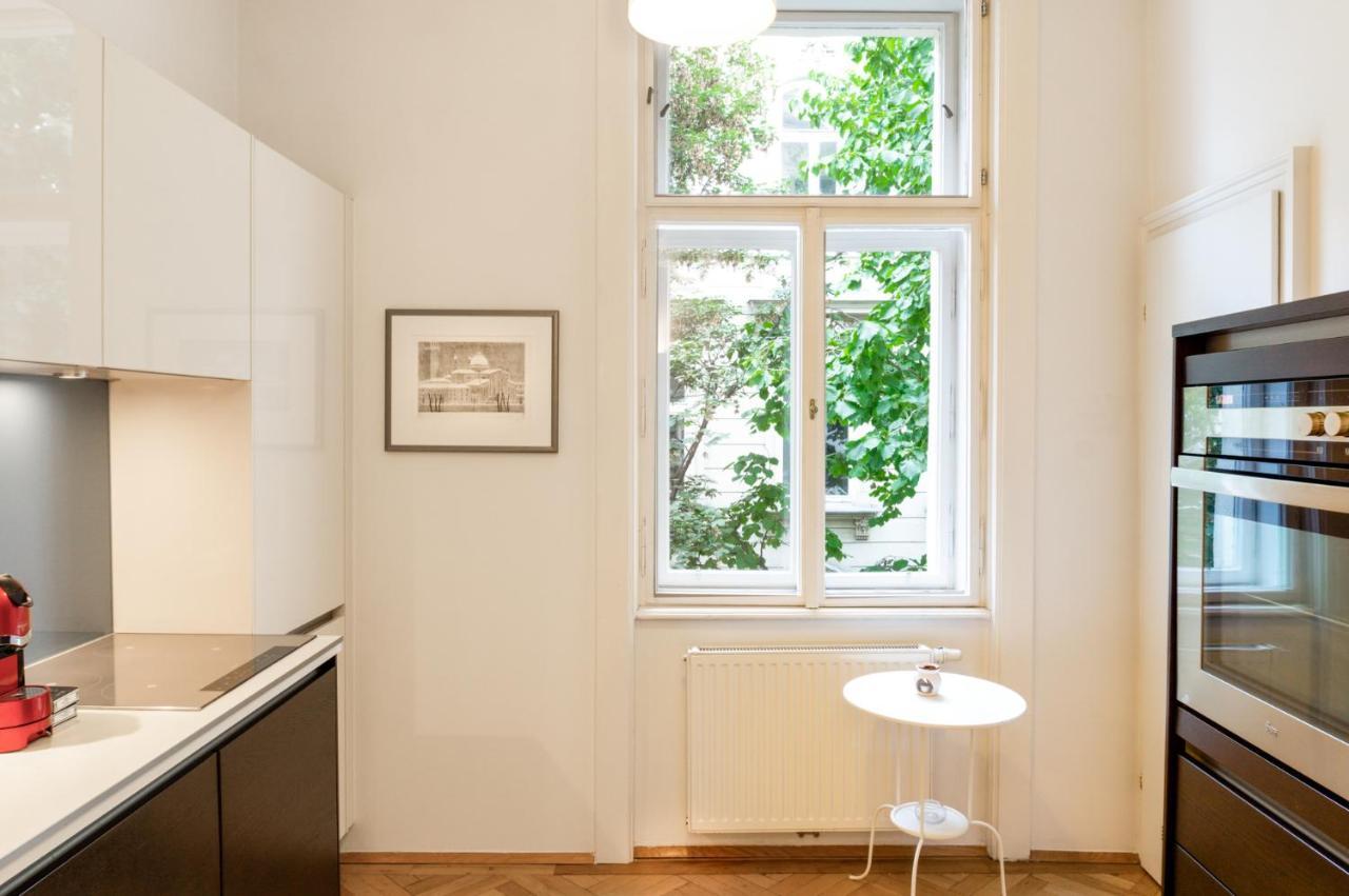 Apartments Fuchsthallergasse Vienna Exterior photo